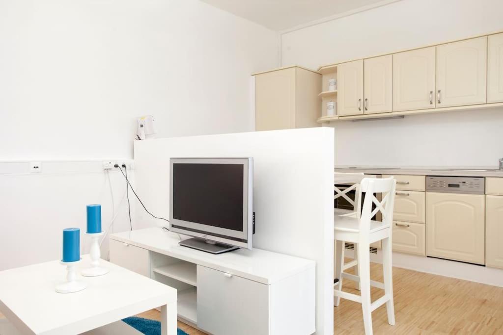 Exclusive 2-Room Souterrain Apartment 纽伦堡 外观 照片